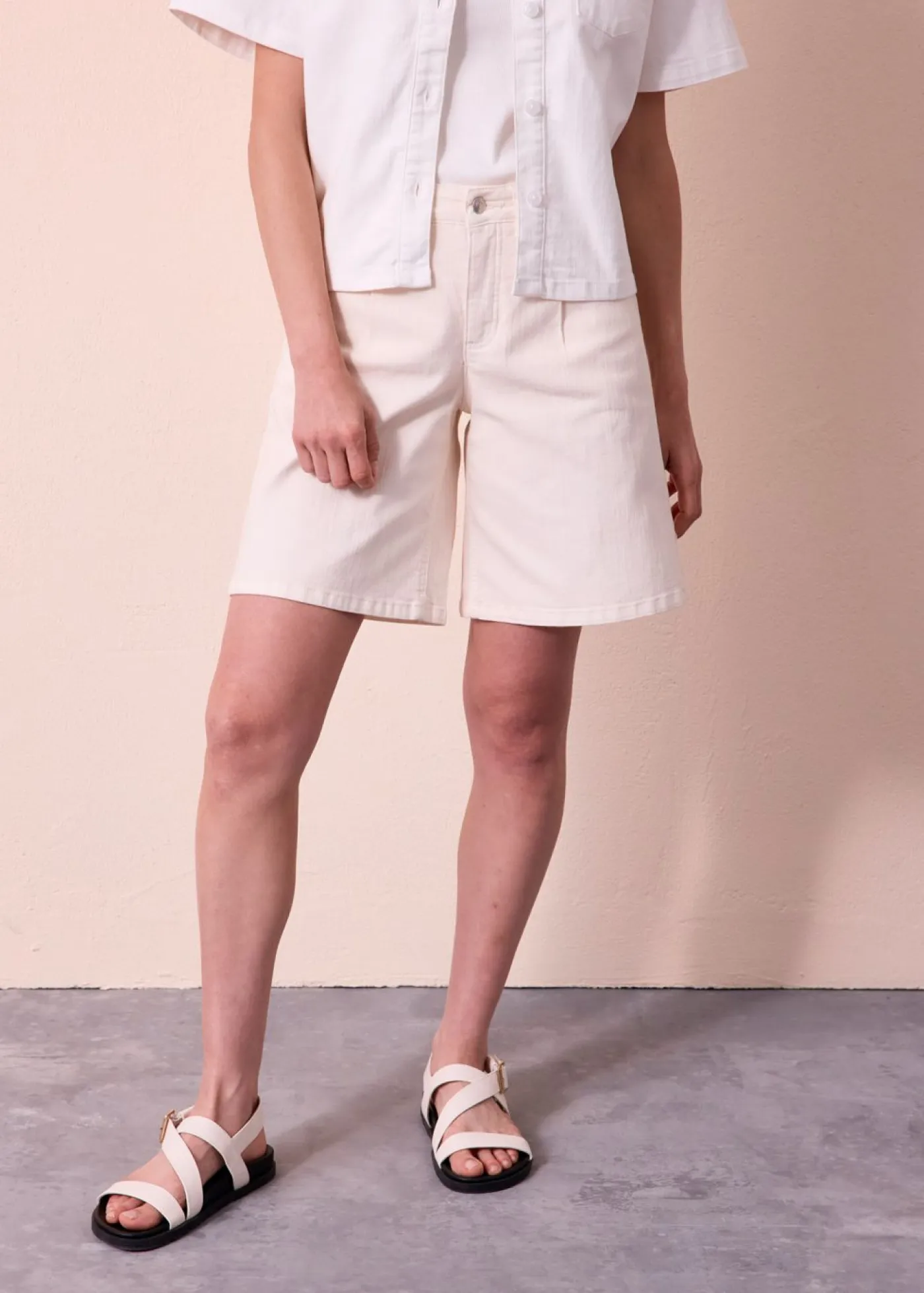 Hot Bermudas vaqueras de talle medio Mujer Shorts|Vaqueros