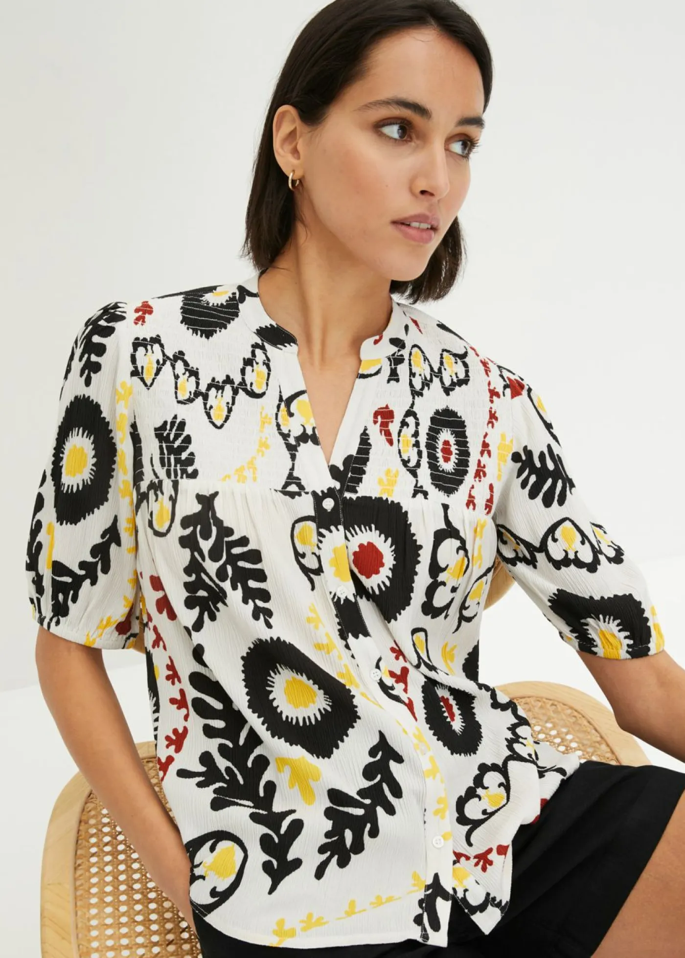 Blusa de manga corta de viscosa fluida con detalle de nido de abeja Mujer Camisas Y Blusas