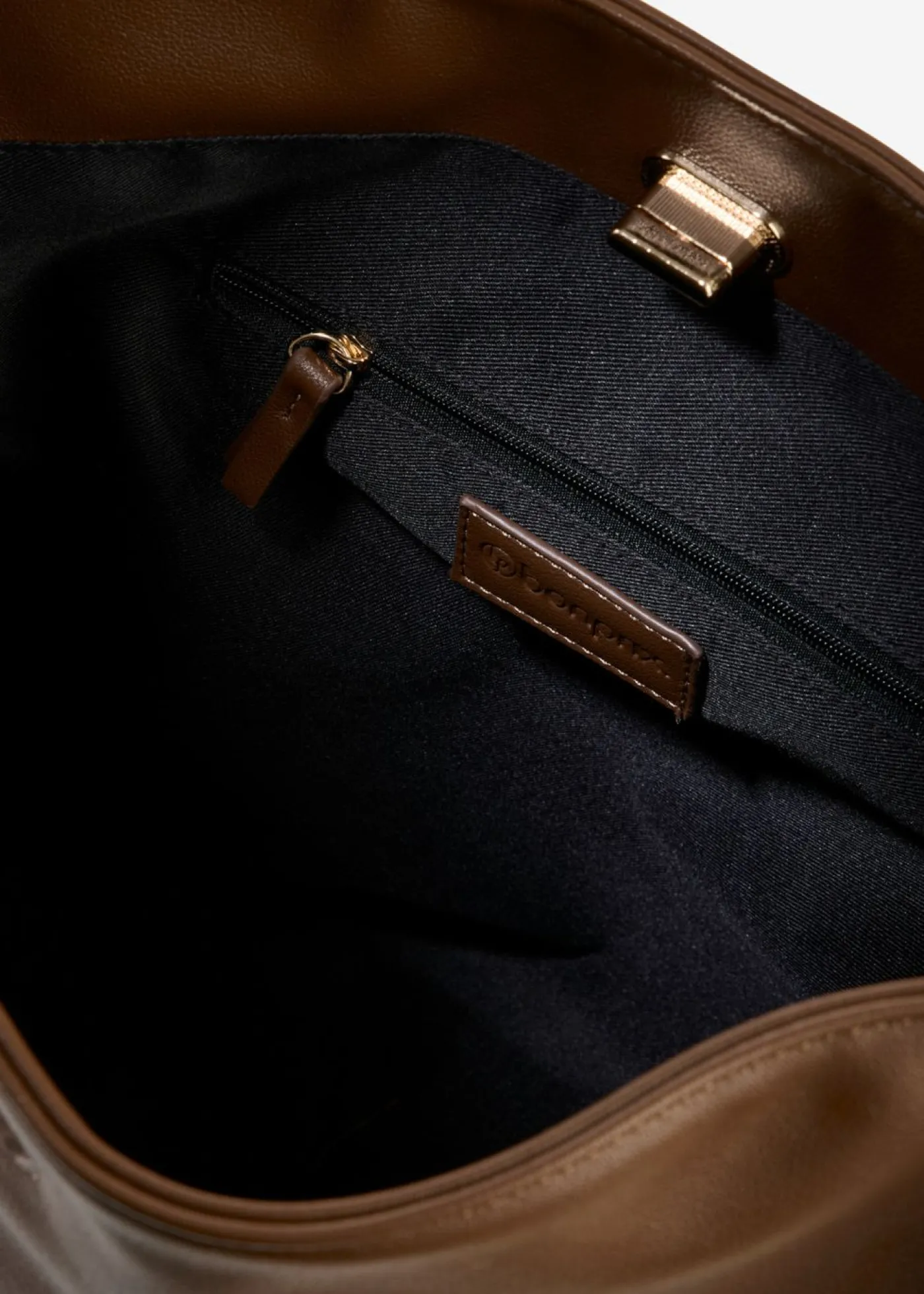 Online Bolso bandolera con detalle de correa Mujer Complementos Temáticos·Accesorios Veganos|Bolsos