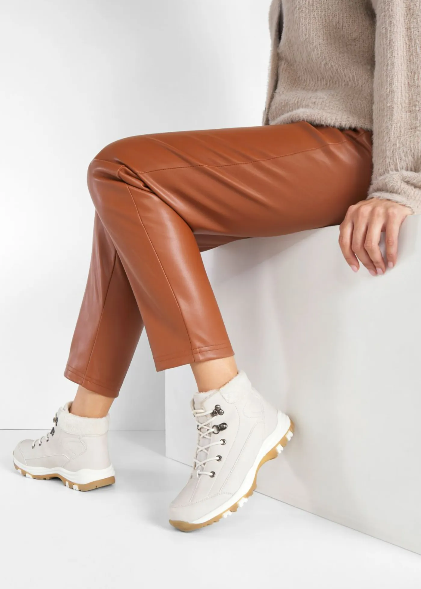Hot Botas forradas con cordones Mujer Tendencias·Zapatos Veganos|Botines De Nieve·Botas Con Cordones