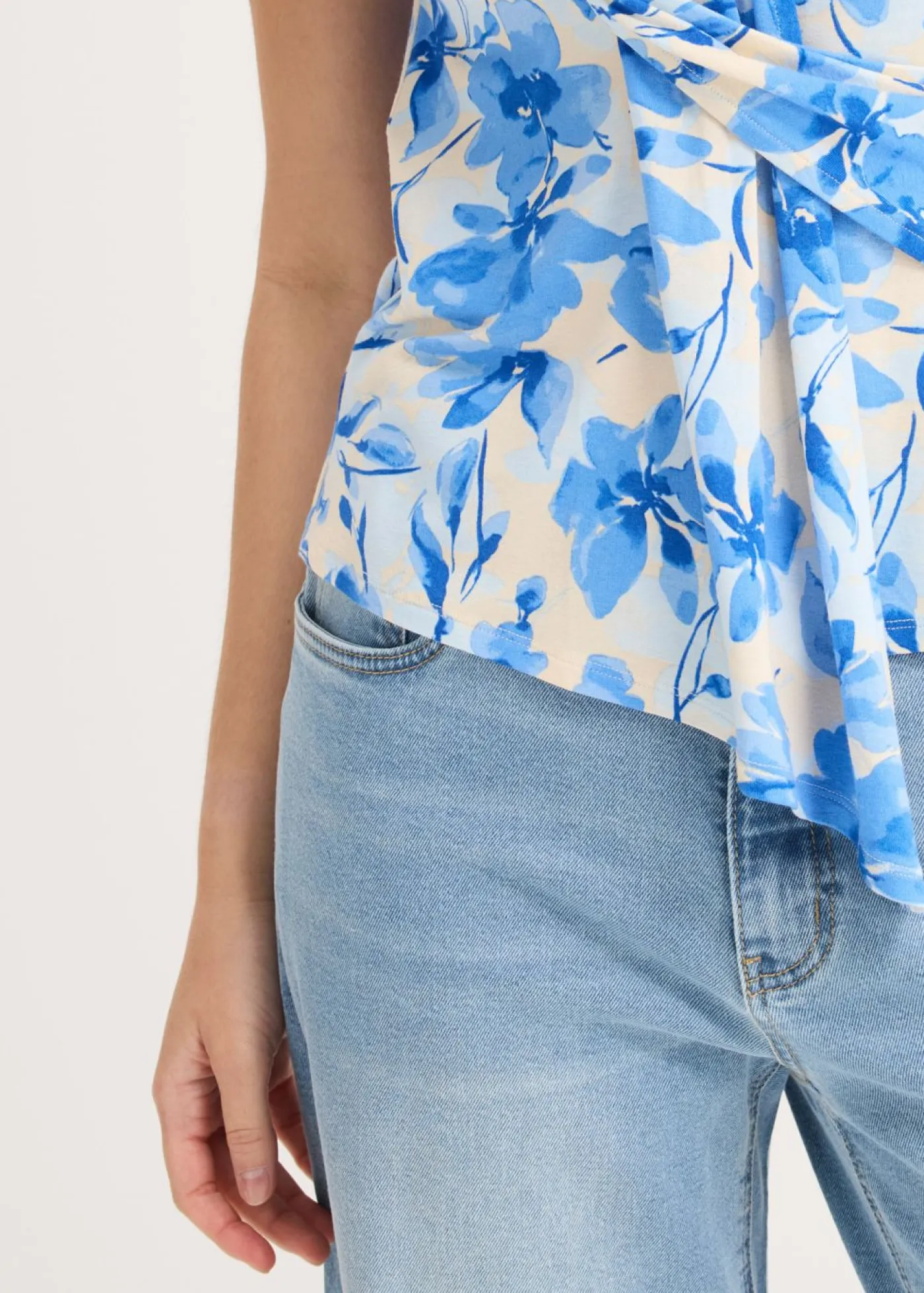 Discount Camiseta con detalle de nudo Mujer Camisetas|Novedades