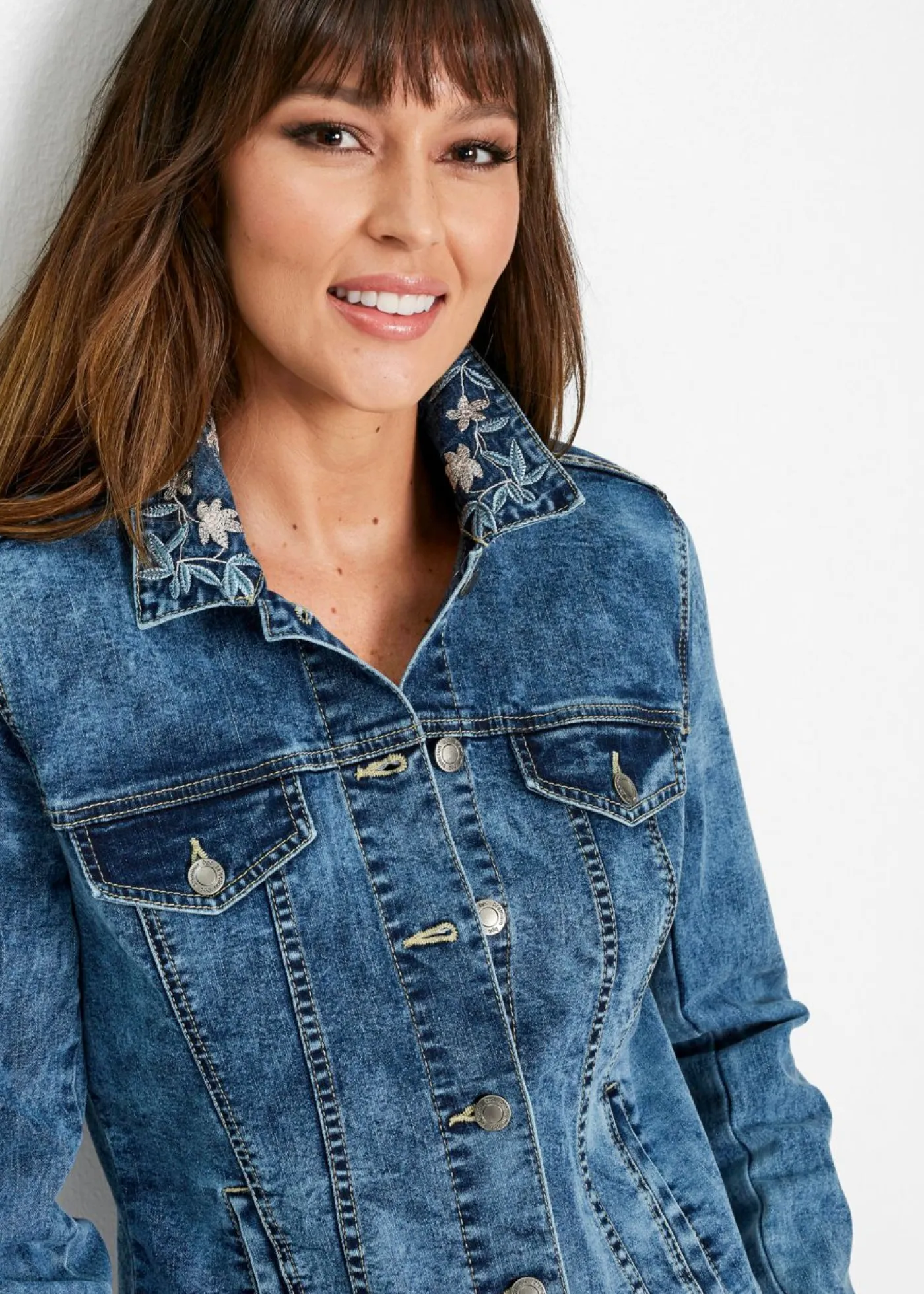 New Cazadora vaquera con bordado Mujer Chaquetas Y Abrigos