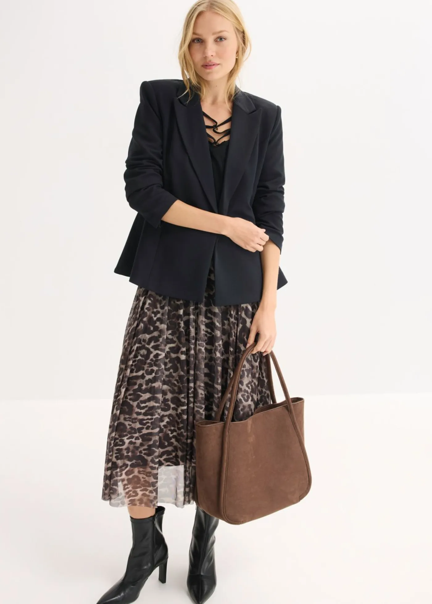 Sale Falda midi acampanada con malla Mujer Faldas|Novedades