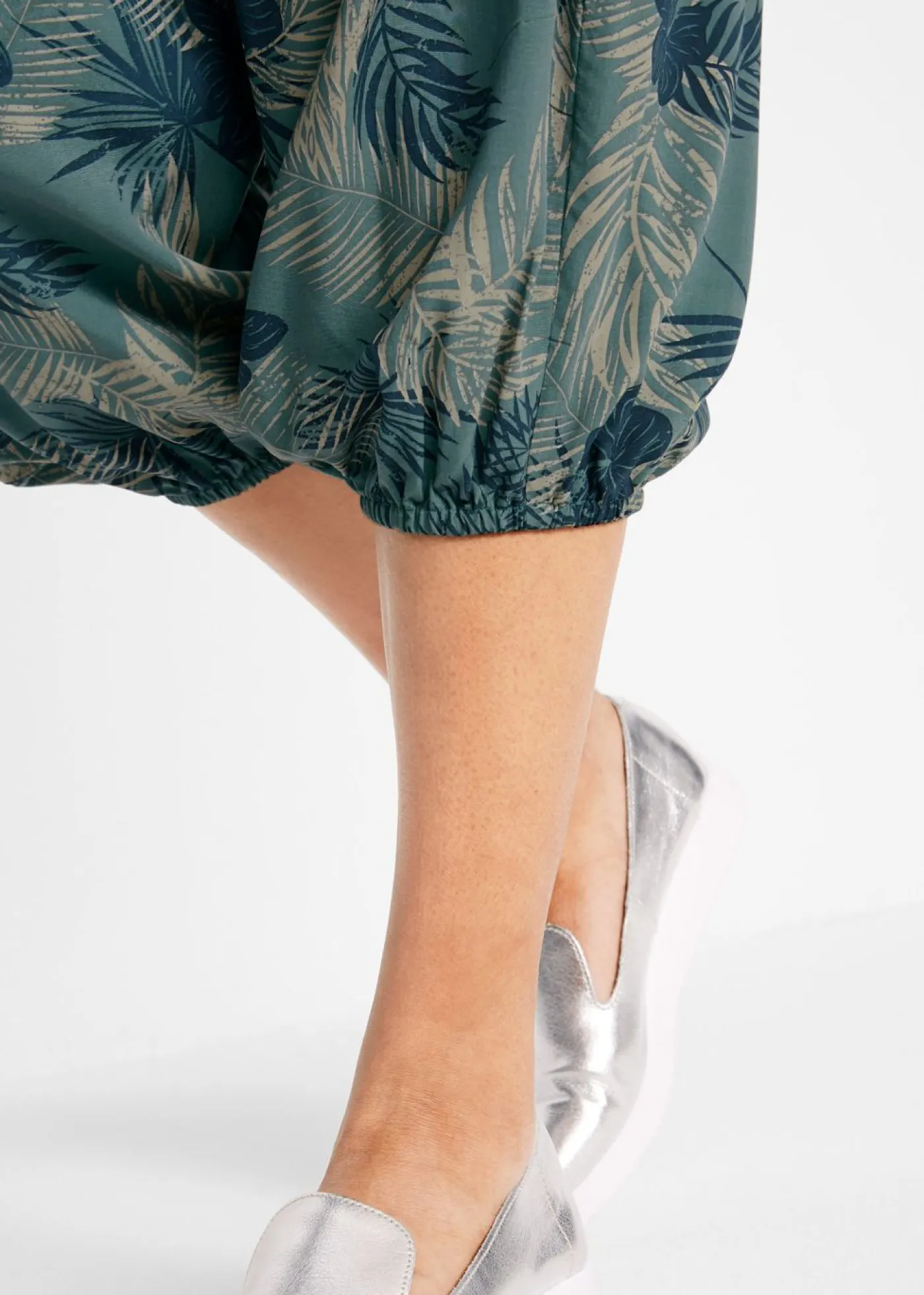 Sale Pantalón 3/4 de mezcla de viscosa fluida Mujer Pantalones