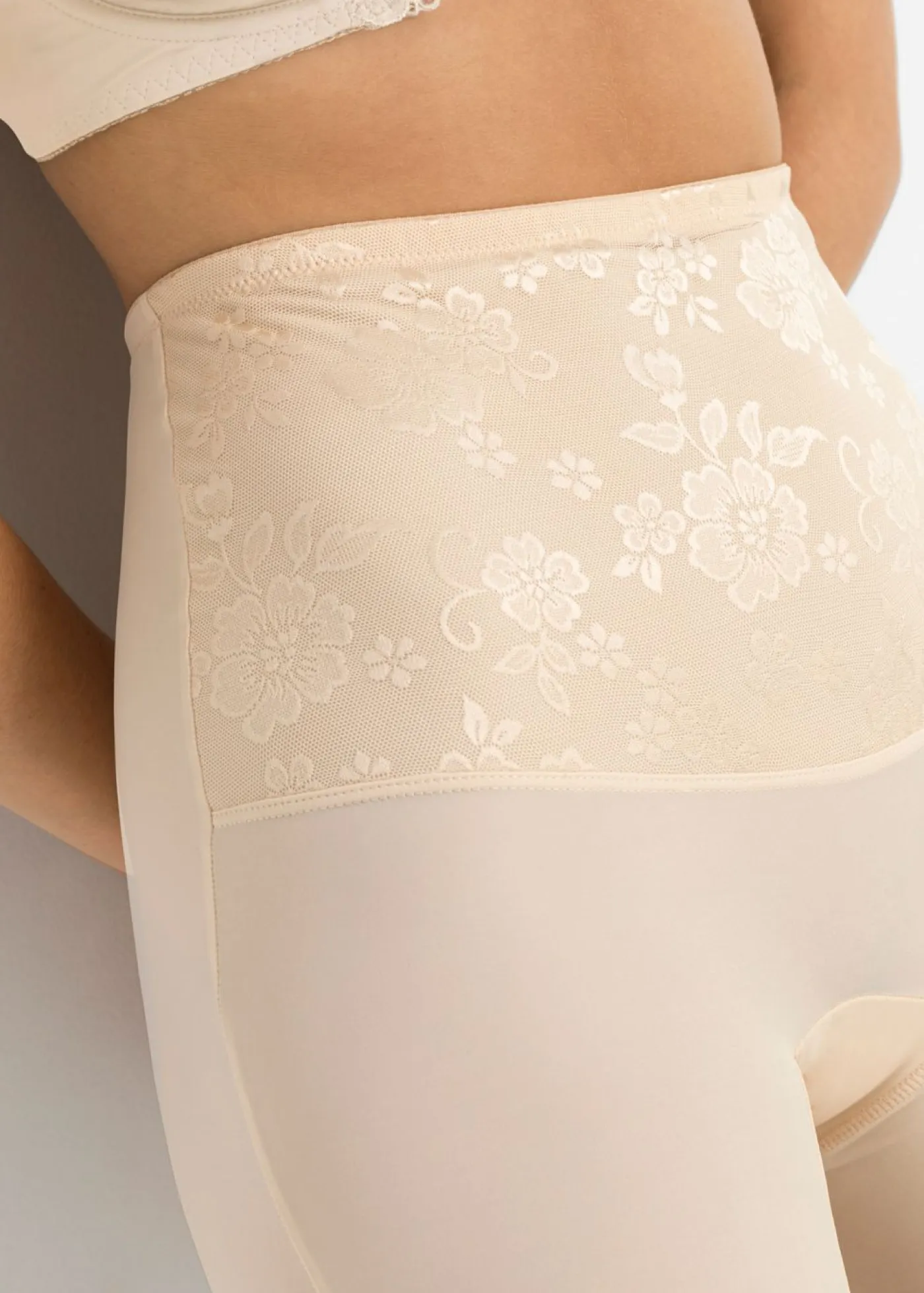 Pantalón ciclista con efecto moldeador medio Mujer Shorts Moldeadores|Medias, Panties Y Calcetines