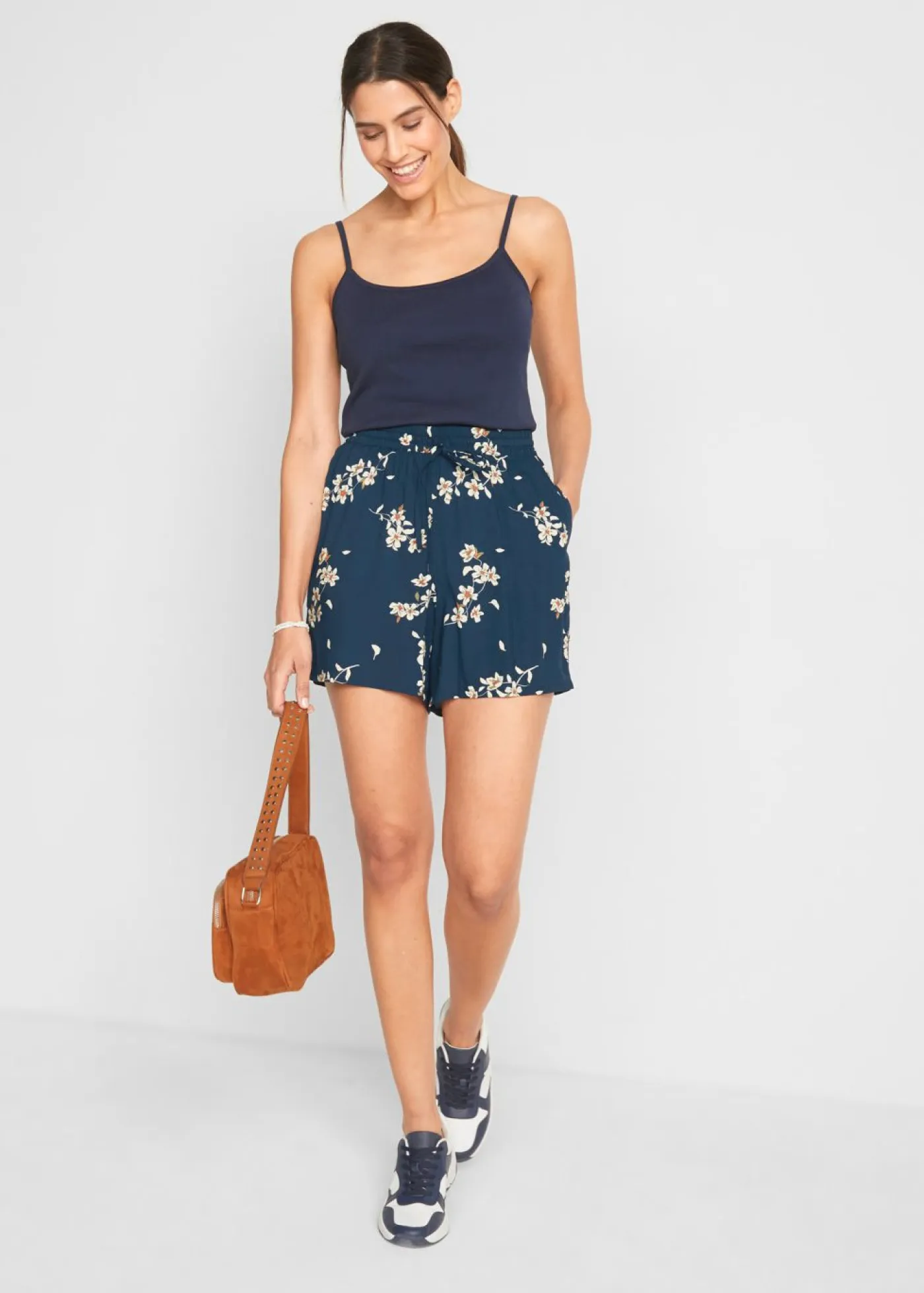 New Pantalón corto Mujer Shorts|Pantalones