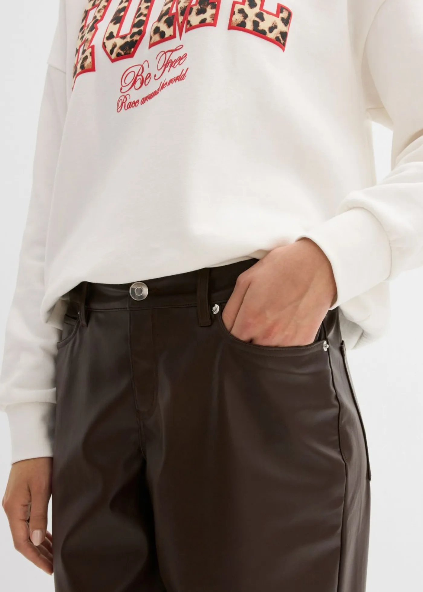 Discount Pantalón de piel sintético con corte barrel y talle medio Mujer Pantalones