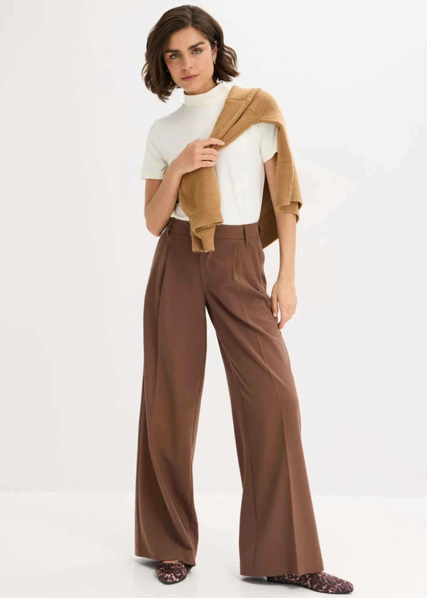 Sale Pantalón de pinzas de mezcla de viscosa fluida Mujer Pantalones