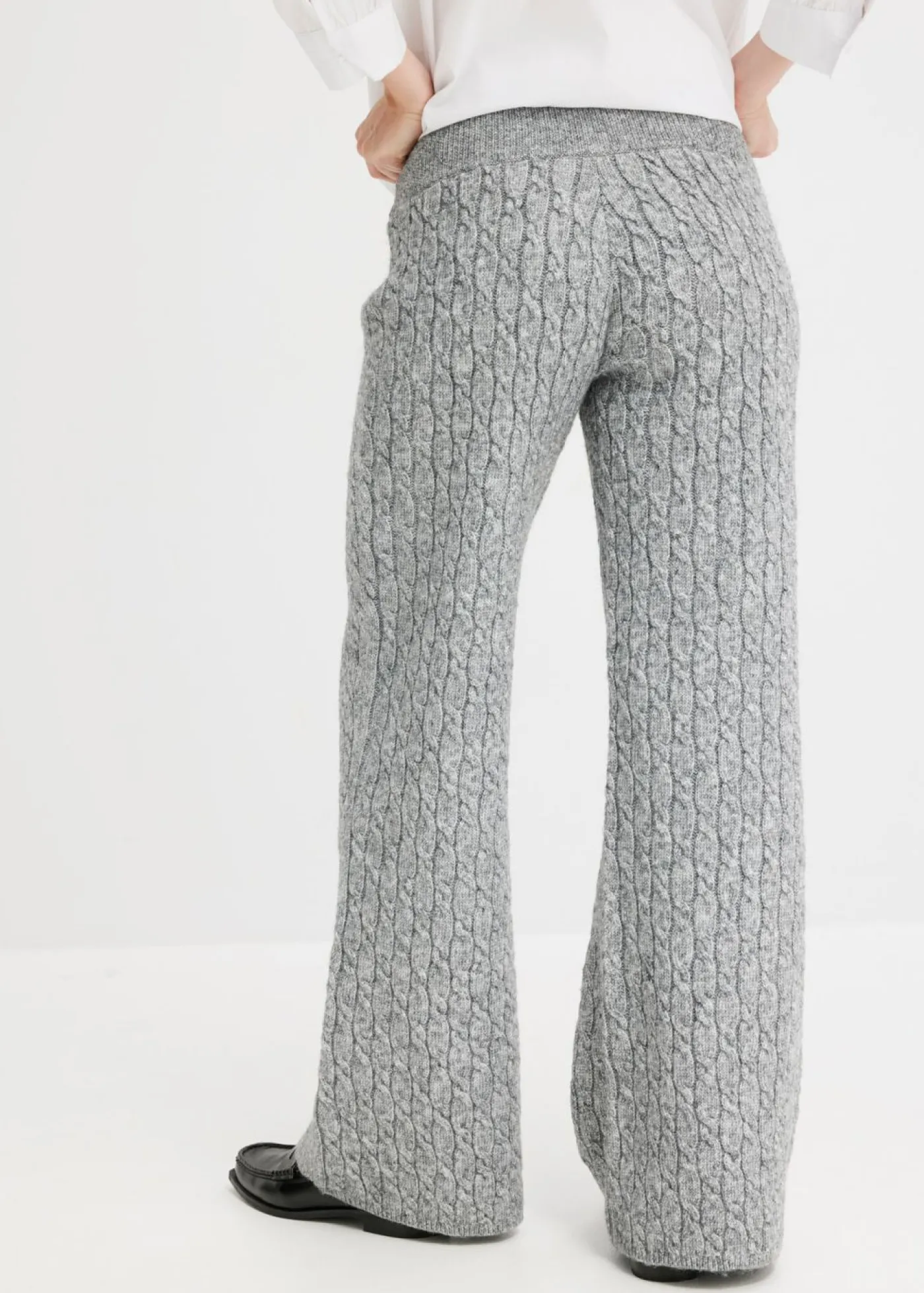 Sale Pantalón de punto con patrón trenzado Mujer Pantalones
