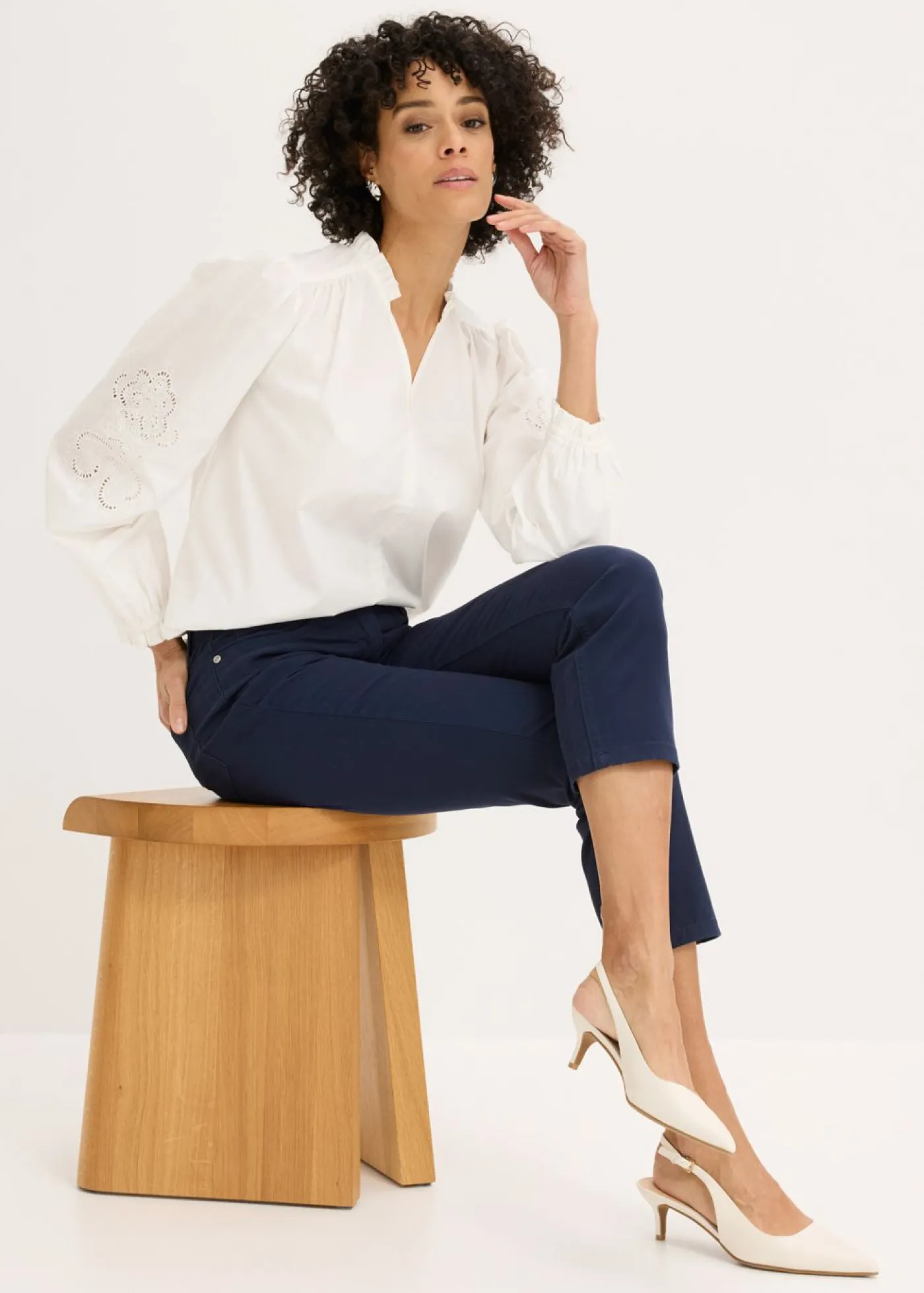Online Pantalón elástico capri Mujer Pantalones