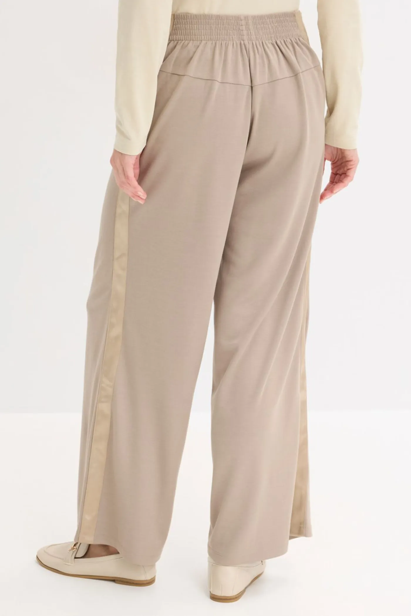 Outlet Pantalón Marlene de Punto di Roma con cinta de satén Mujer Pantalones