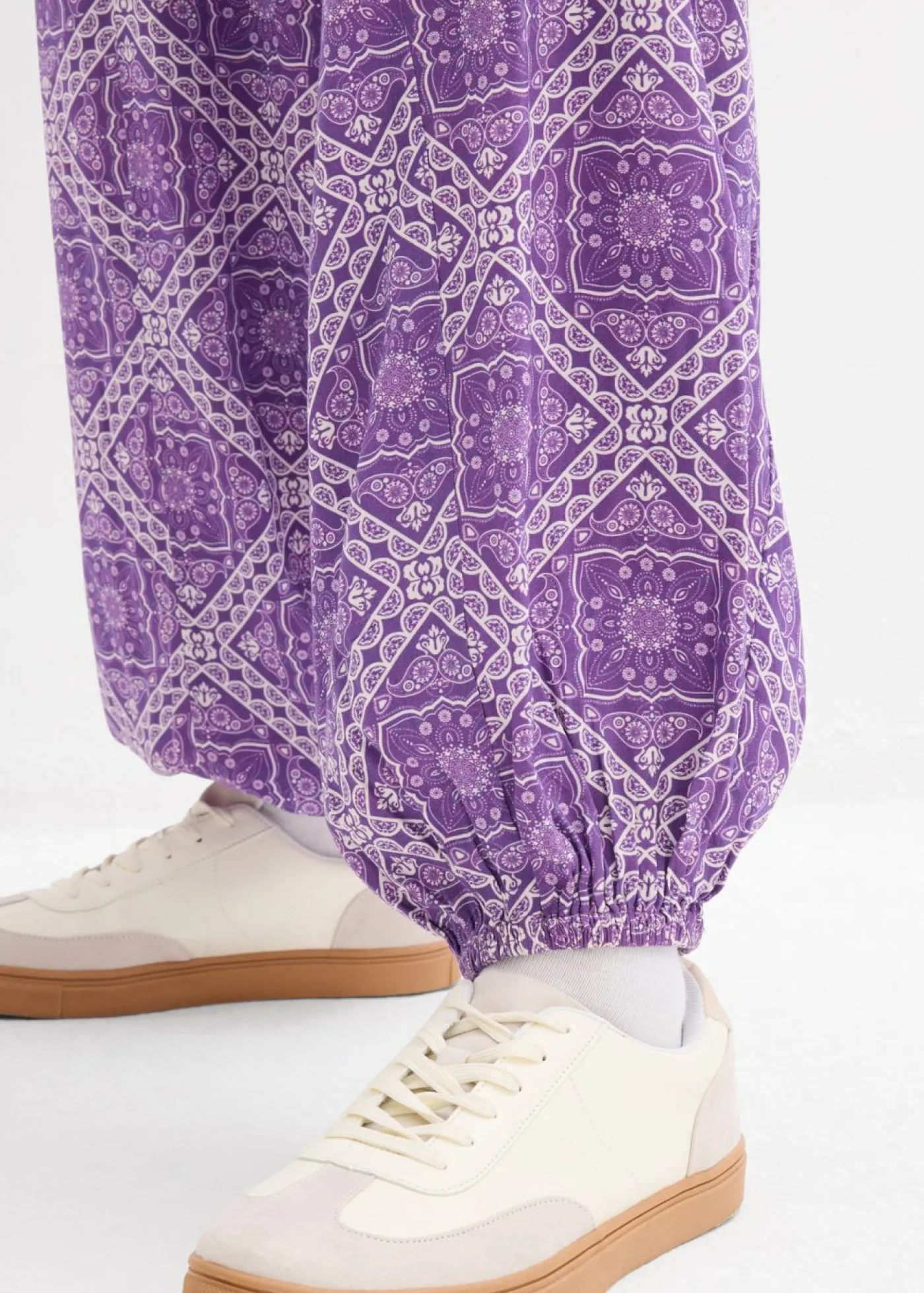 Discount Pantalón sin cierre de viscosa fluida Mujer Pantalones
