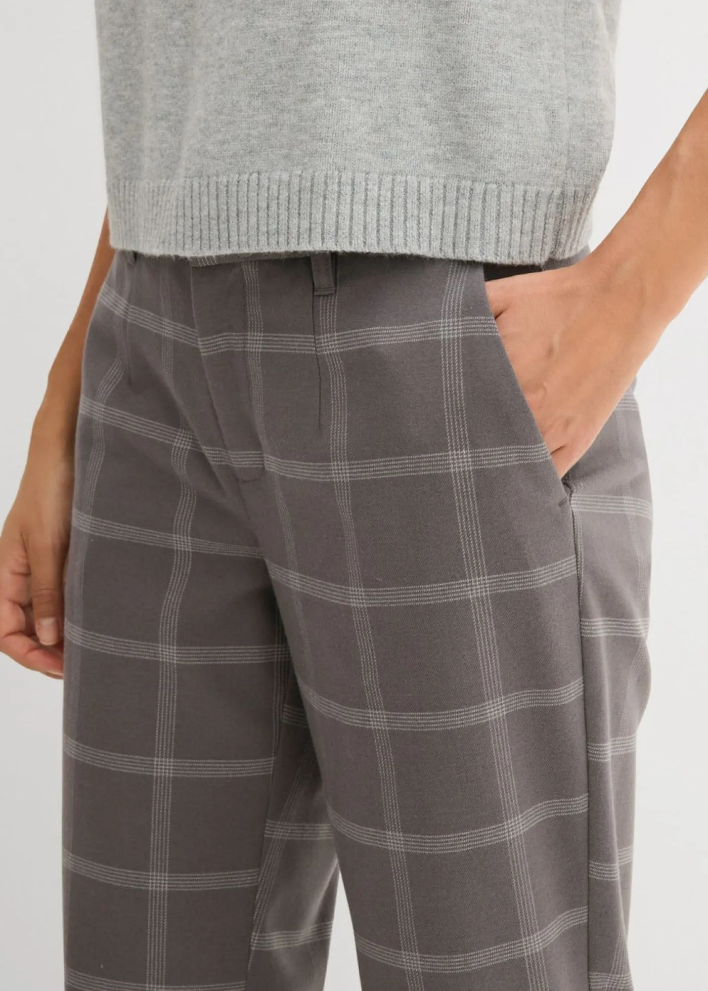 Discount Pantalón tipo chino de cuadros Mujer Pantalones