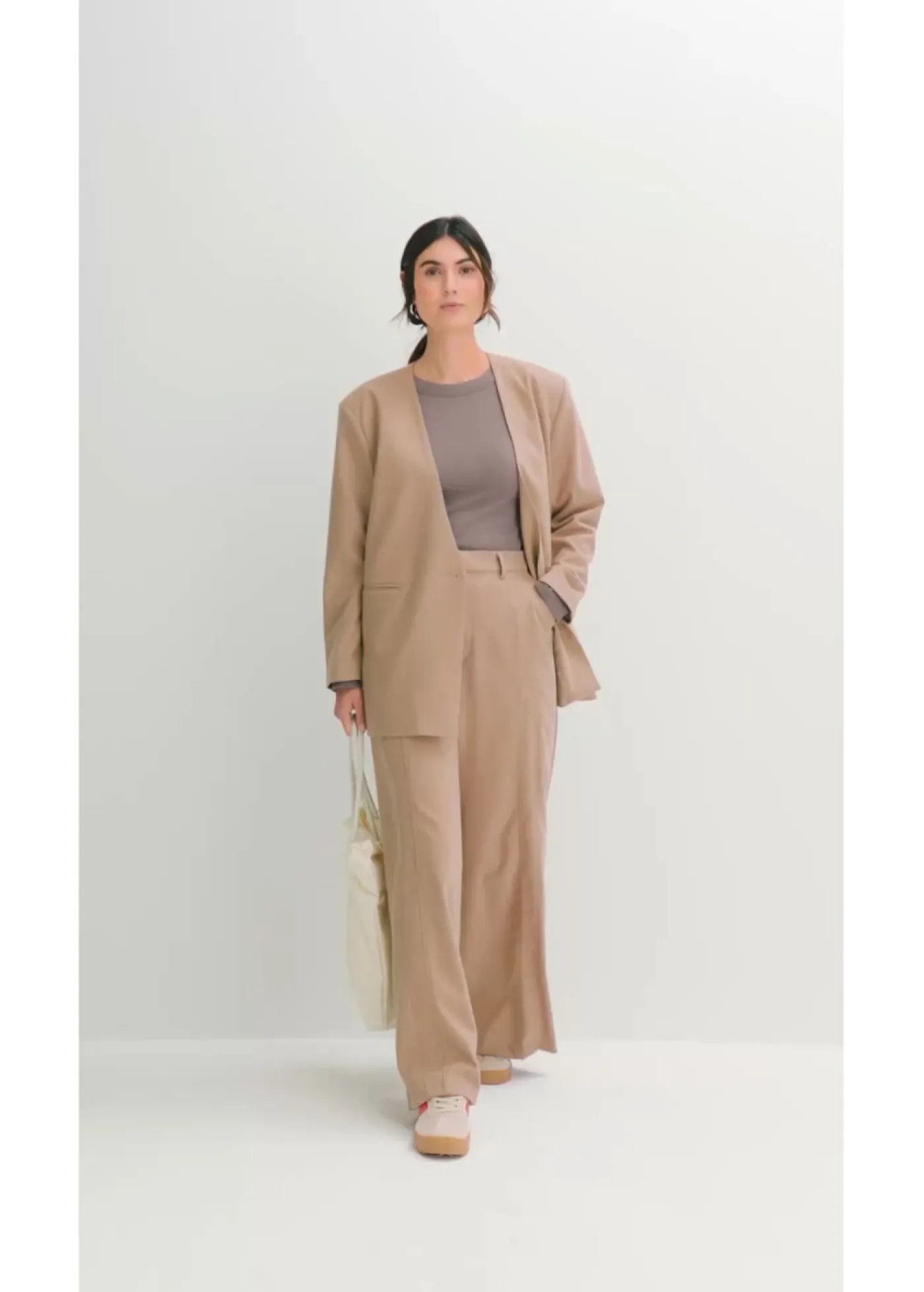 New Pantalón tipo Marlene de mezcla de viscosa con cintura alta Mujer Esenciales|Pantalones