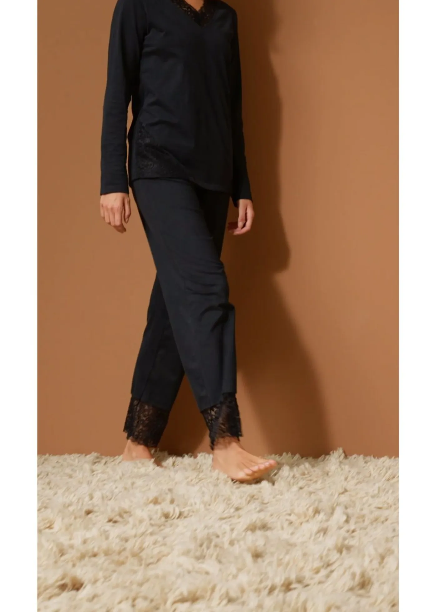 Sale Pijama con encaje delicado Mujer Ropa Para Dormir