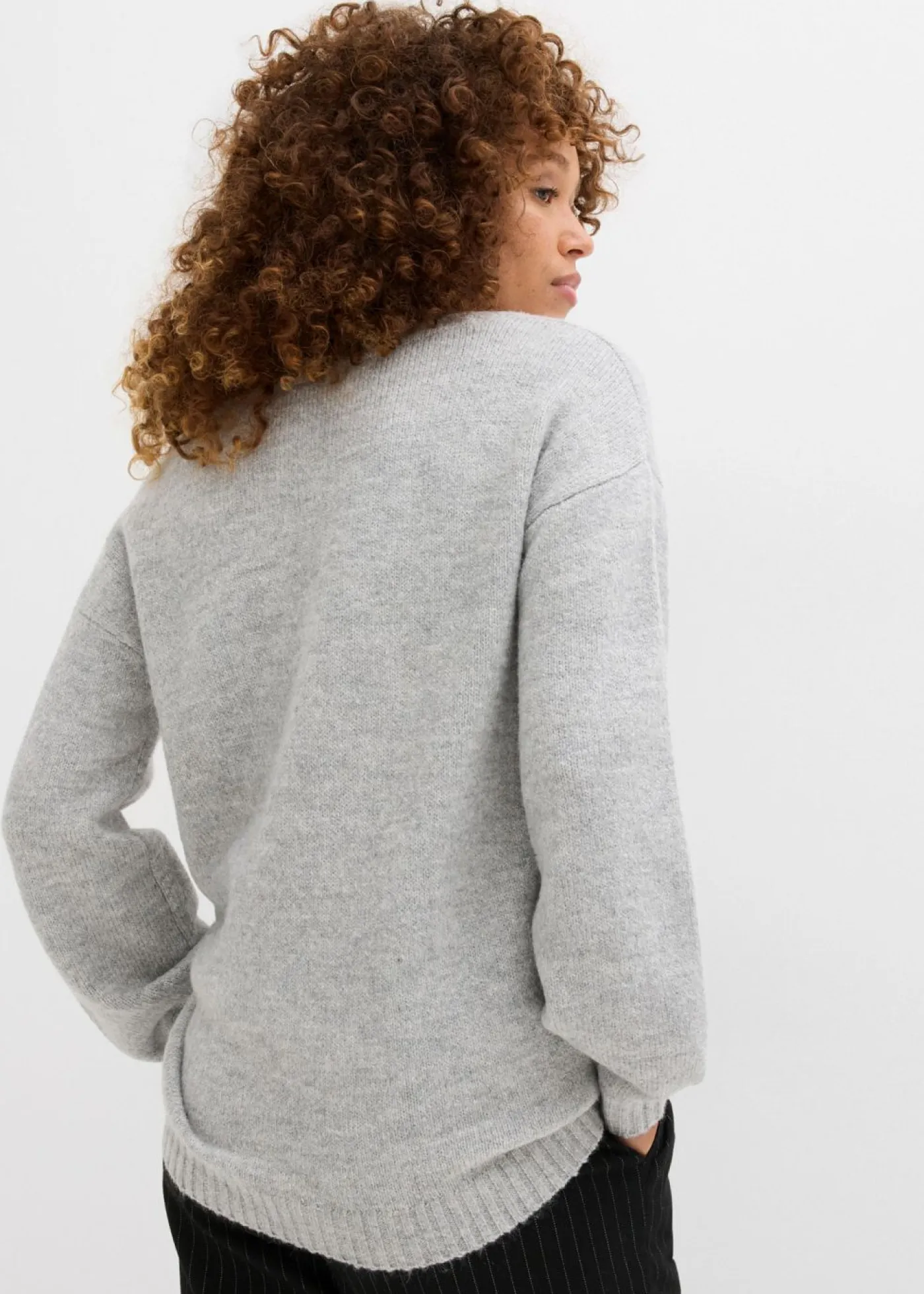 Suave jersey de punto fino con mangas abullonadas Mujer Básicos|Jerséis