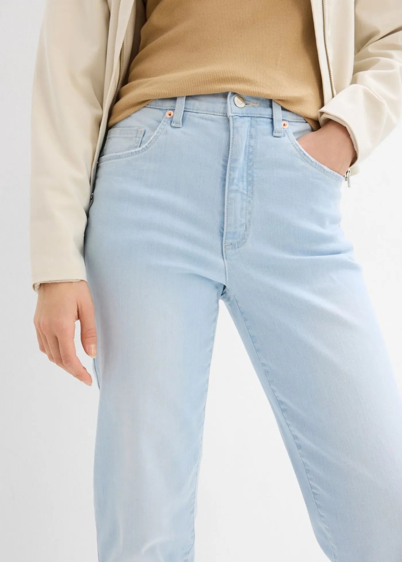 Outlet Vaqueros capri de talle alto con corte mom Mujer Vaqueros