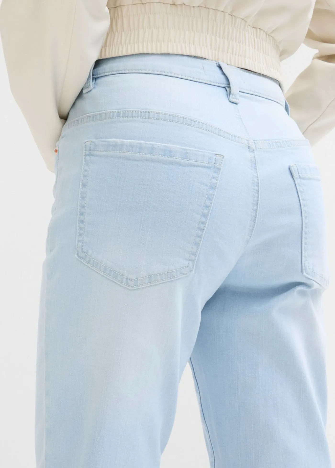 Outlet Vaqueros capri de talle alto con corte mom Mujer Vaqueros