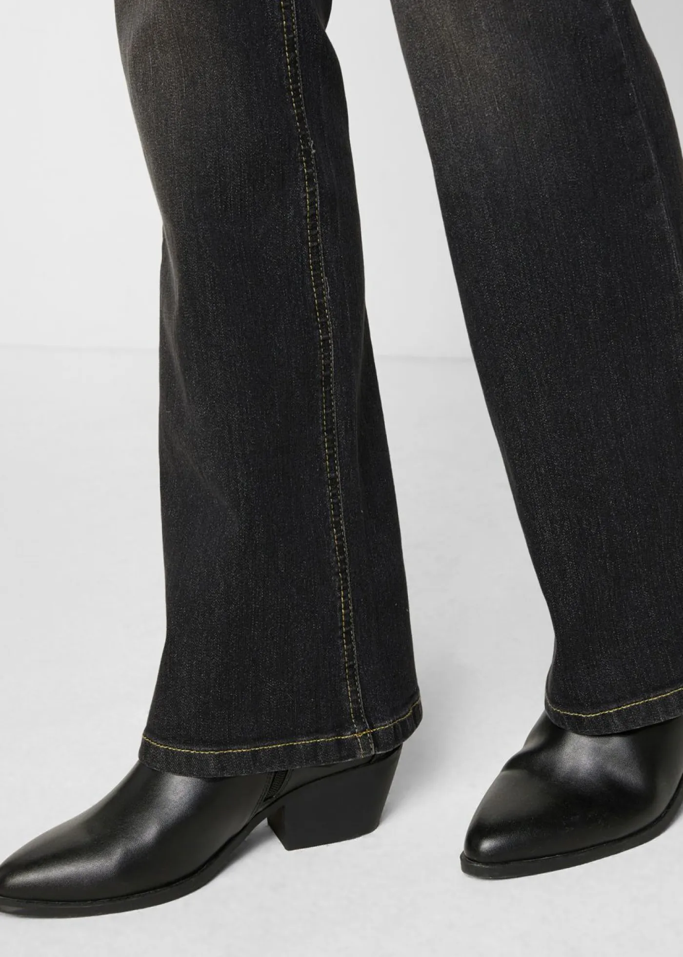 Hot Vaqueros elásticos con corte bootcut y talle medio Mujer Vaqueros