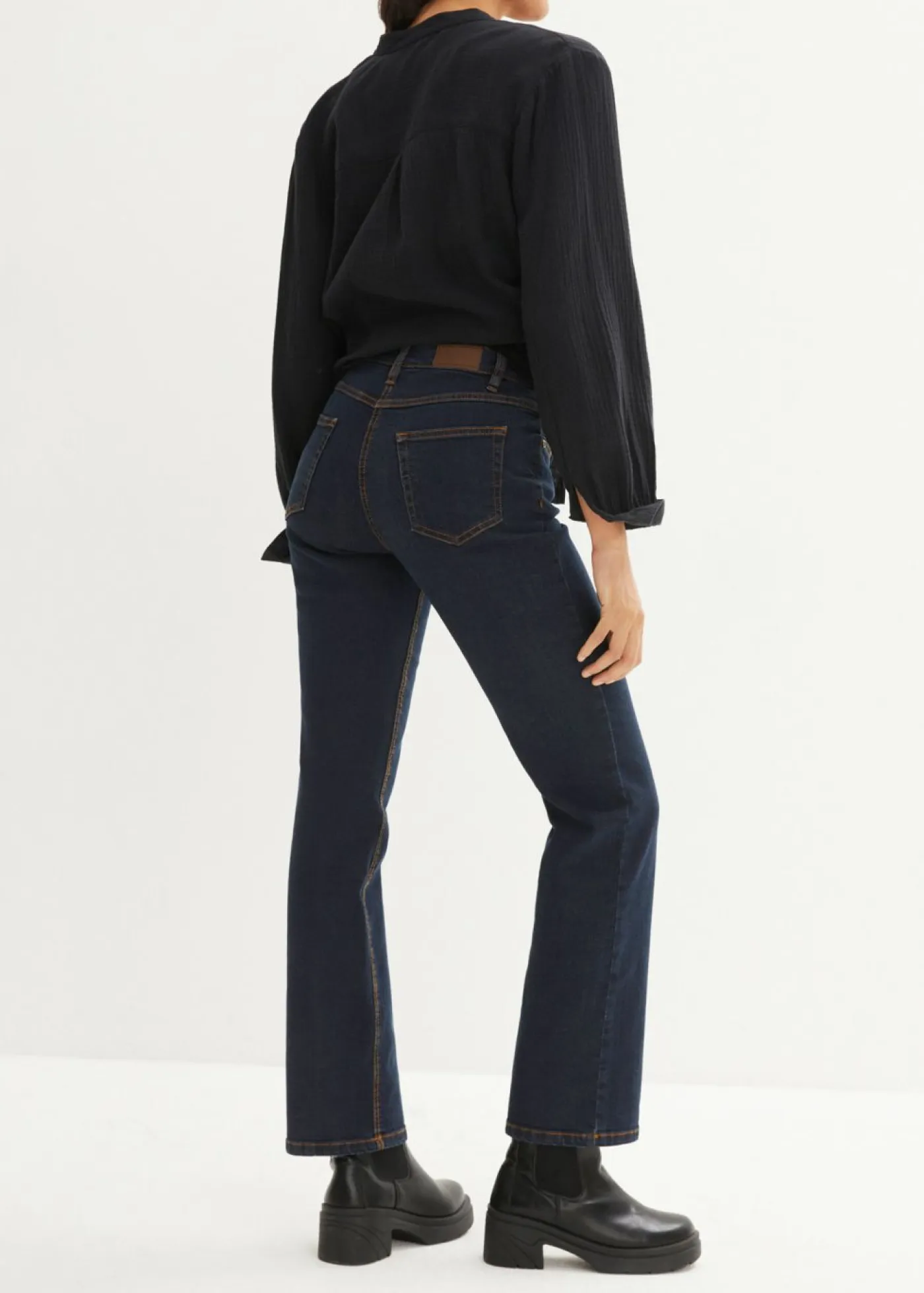 Vaqueros straight, mid waist, elásticos Mujer Vaqueros
