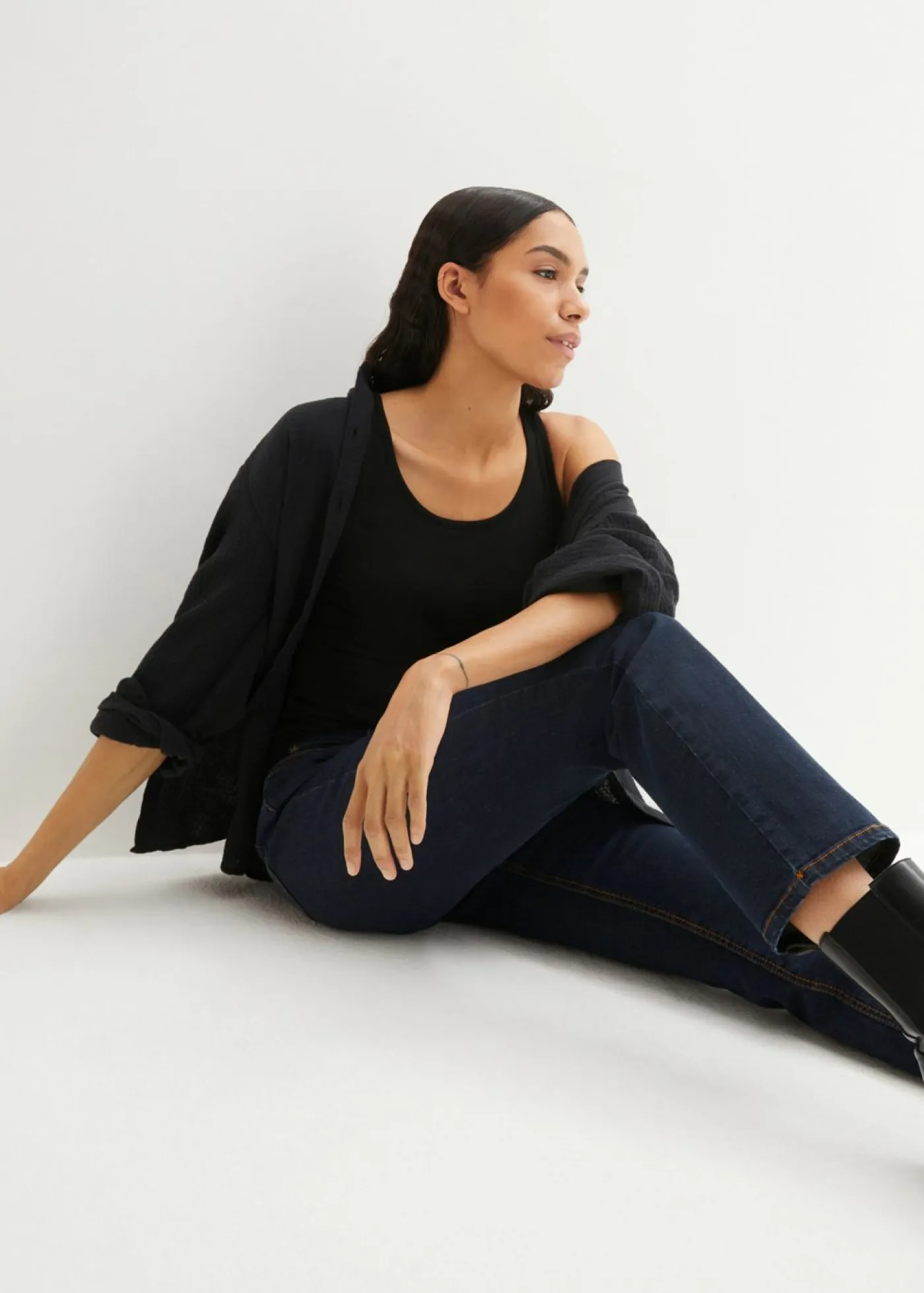 Vaqueros straight, mid waist, elásticos Mujer Vaqueros