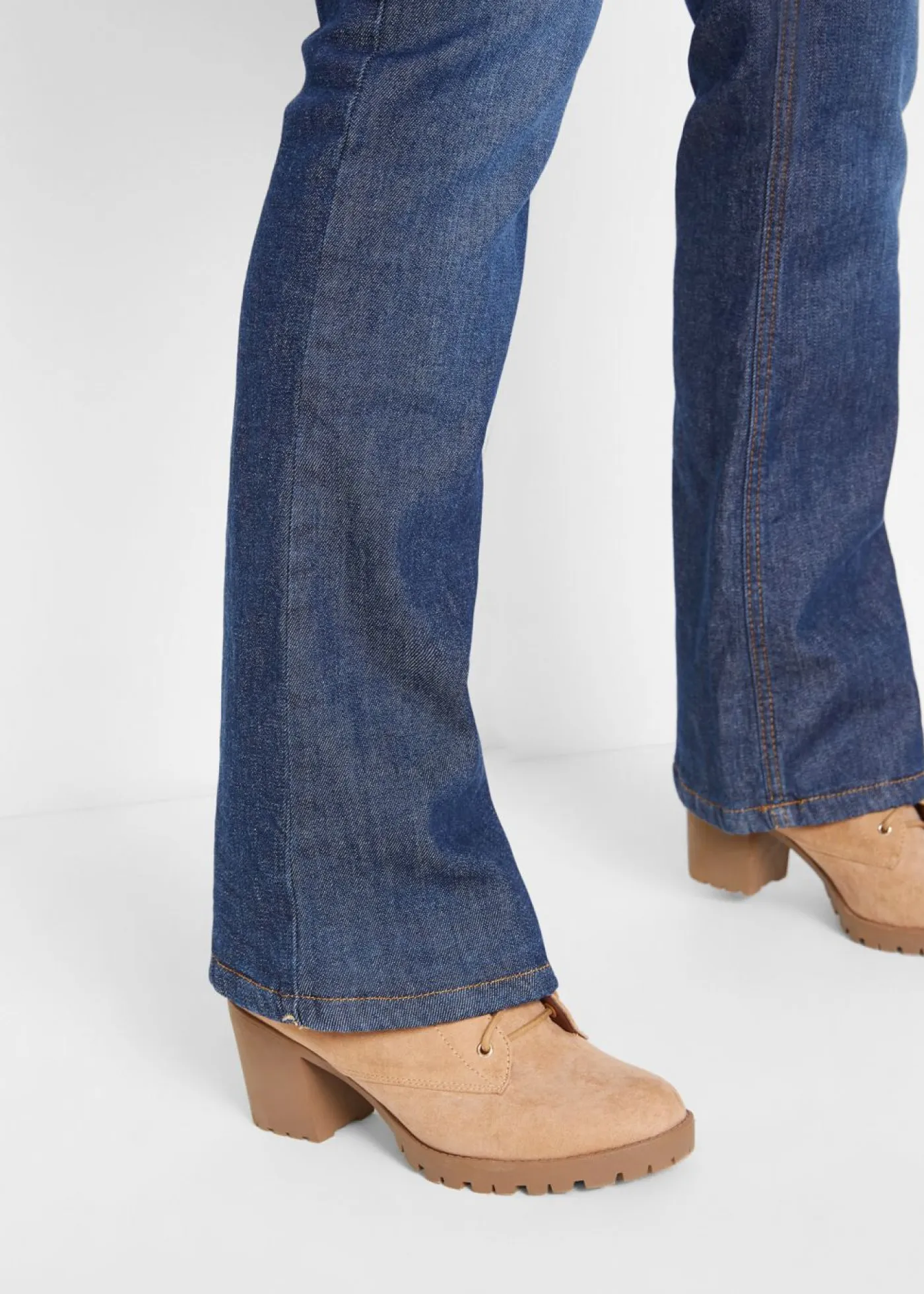 Vaqueros térmicos de talle alto con corte bootcut Mujer Ropa Térmica|Vaqueros