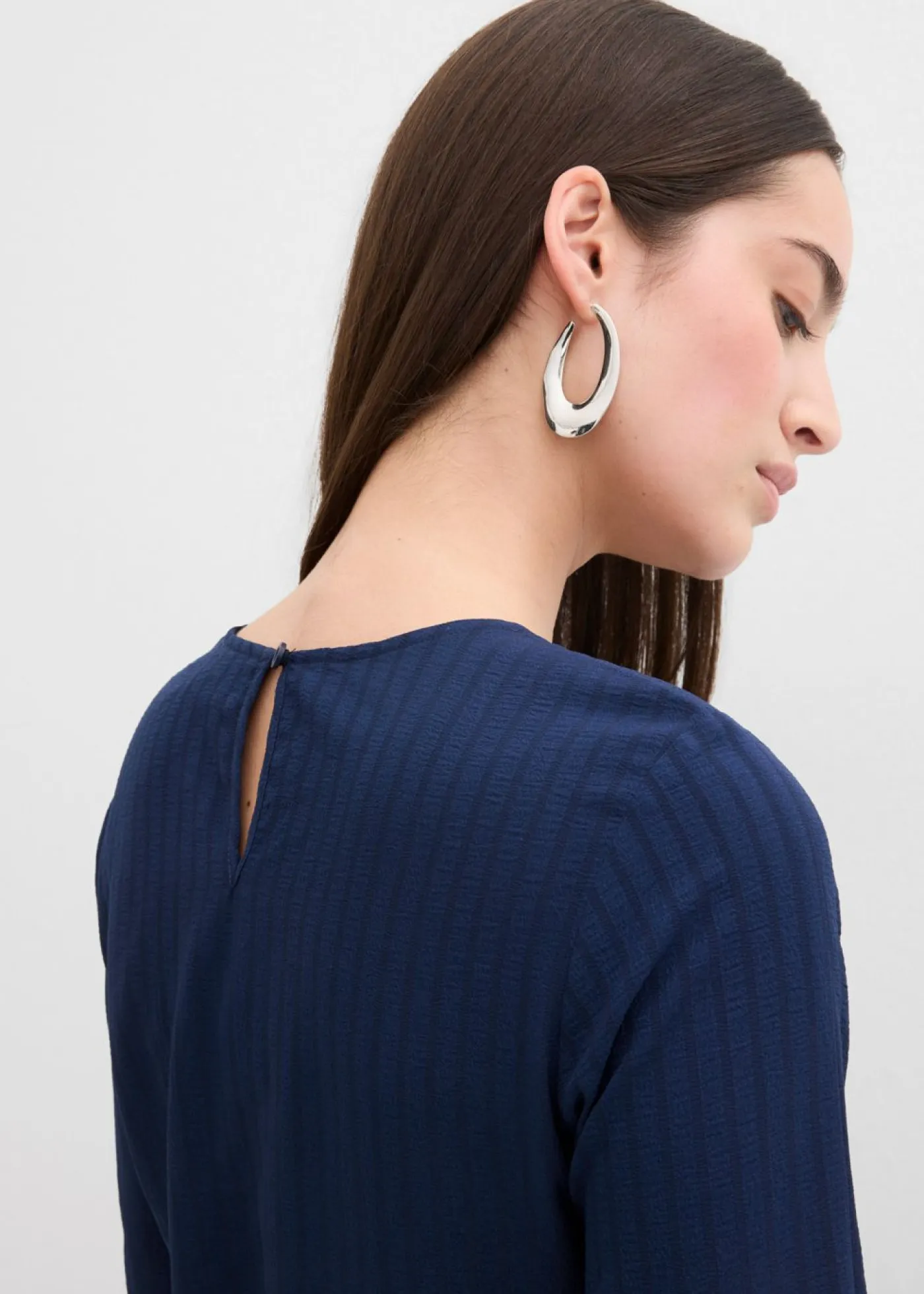 Vestido corto de material estructurado Mujer Esenciales|Vestidos