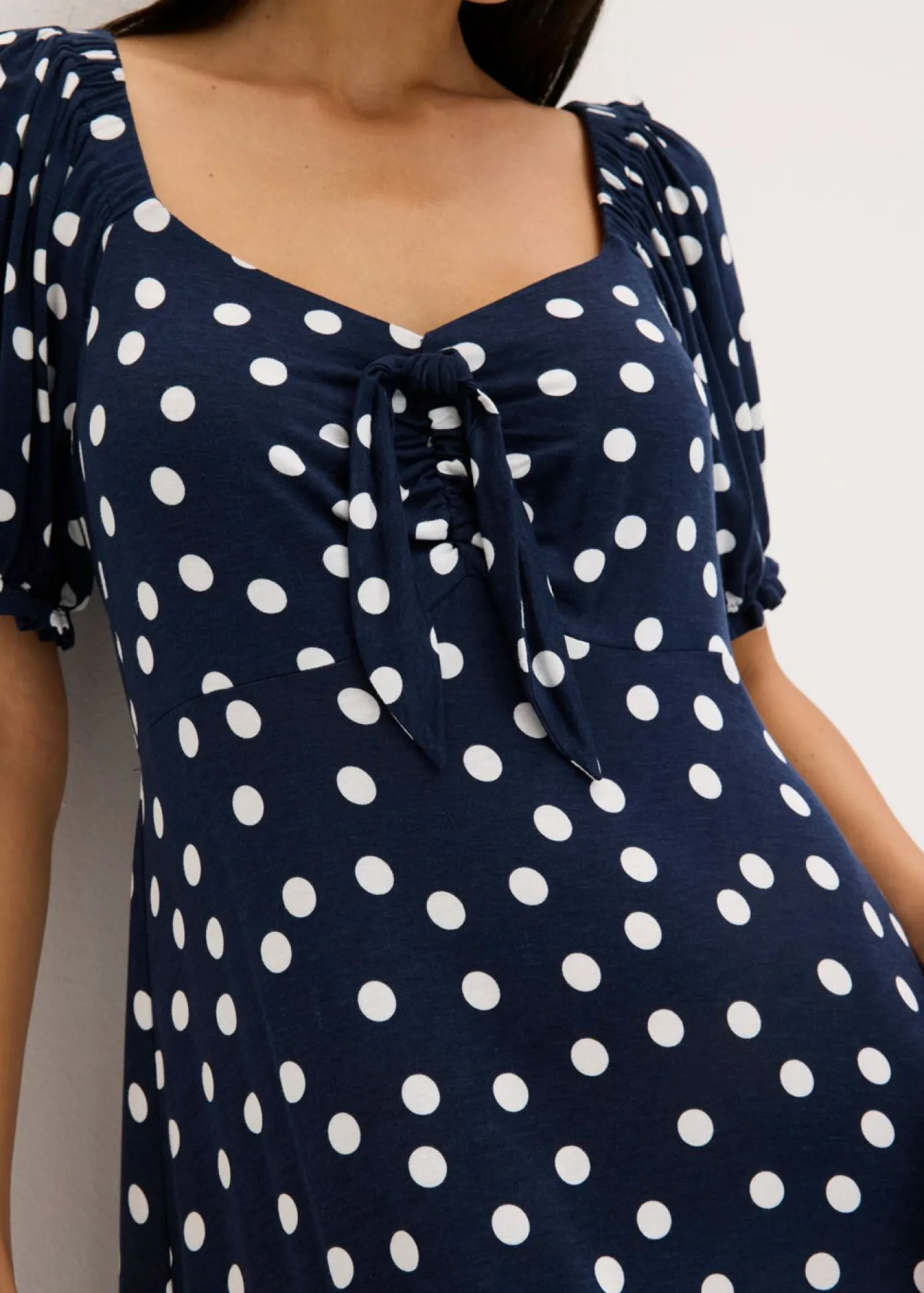 Sale Vestido midi de mezcla de viscosa Mujer Vestidos|Novedades