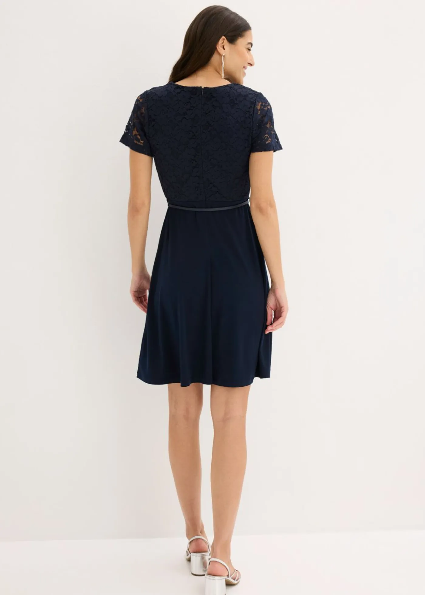 Outlet Vestido mini con encaje y cinturón Mujer Vestidos|Ropa Elegante
