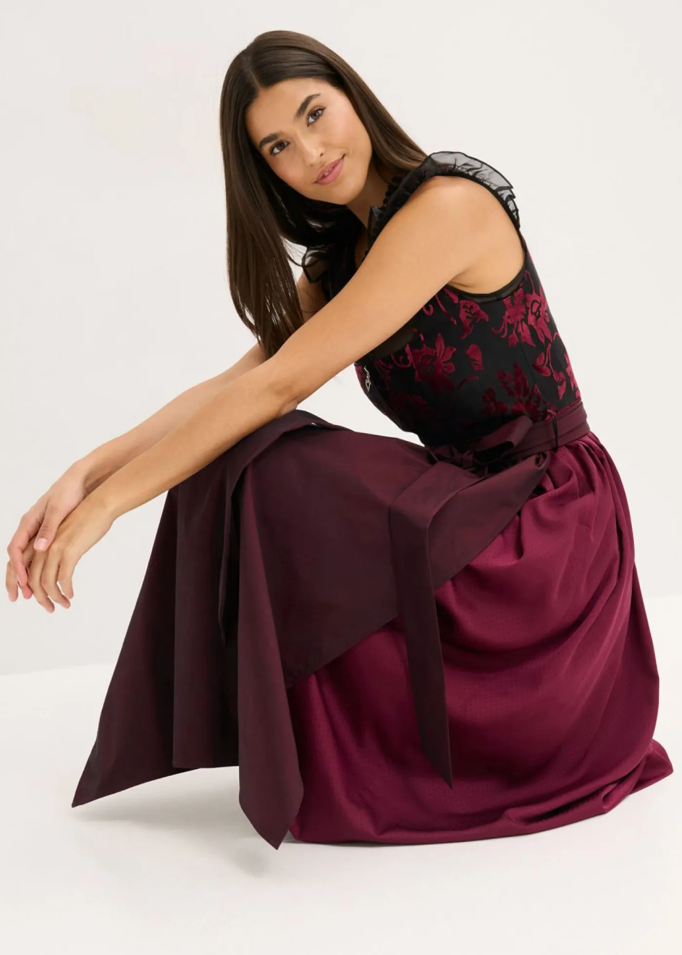 Vestido tirolés con terciopelo y largo midi (2 piezas) Mujer Vestidos